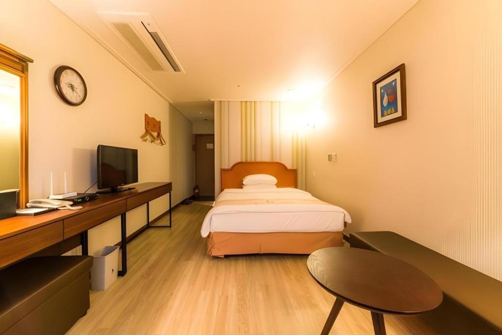 Hotel Homers Busan Exterior photo
