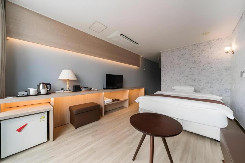Hotel Homers Busan Exterior photo